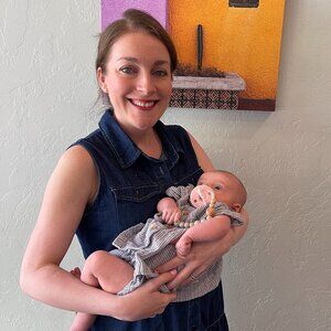 Meet your Posher, Elizabeth (and Gwen)